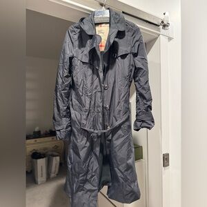 Burberry Black Coat with Classic Check Lining size 6 excellent condition